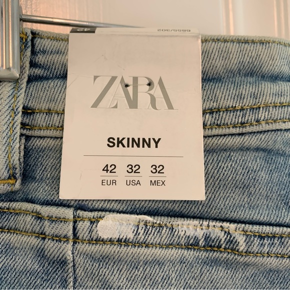 Ripped skinny jeans - Picture 6 of 9